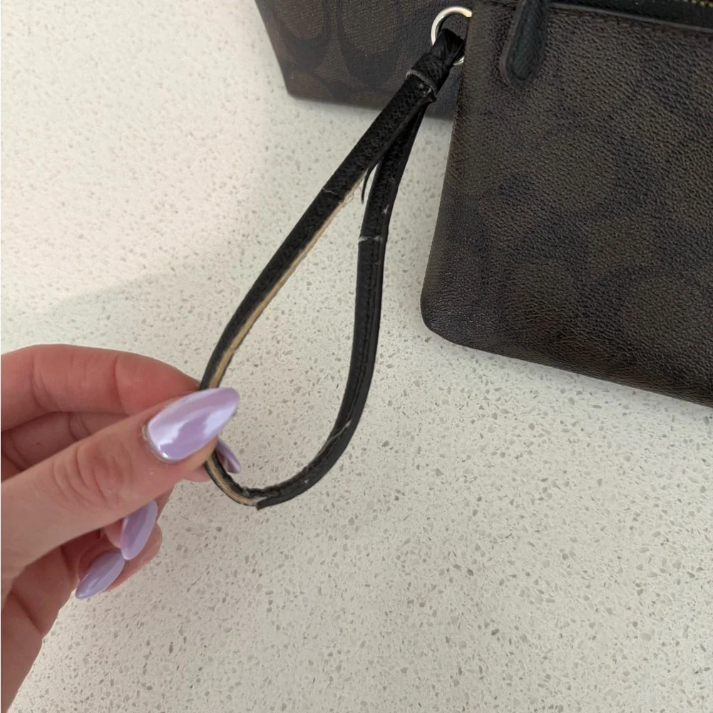 COACH Brown Tote and Wristlet Set - Picture 12 of 14
